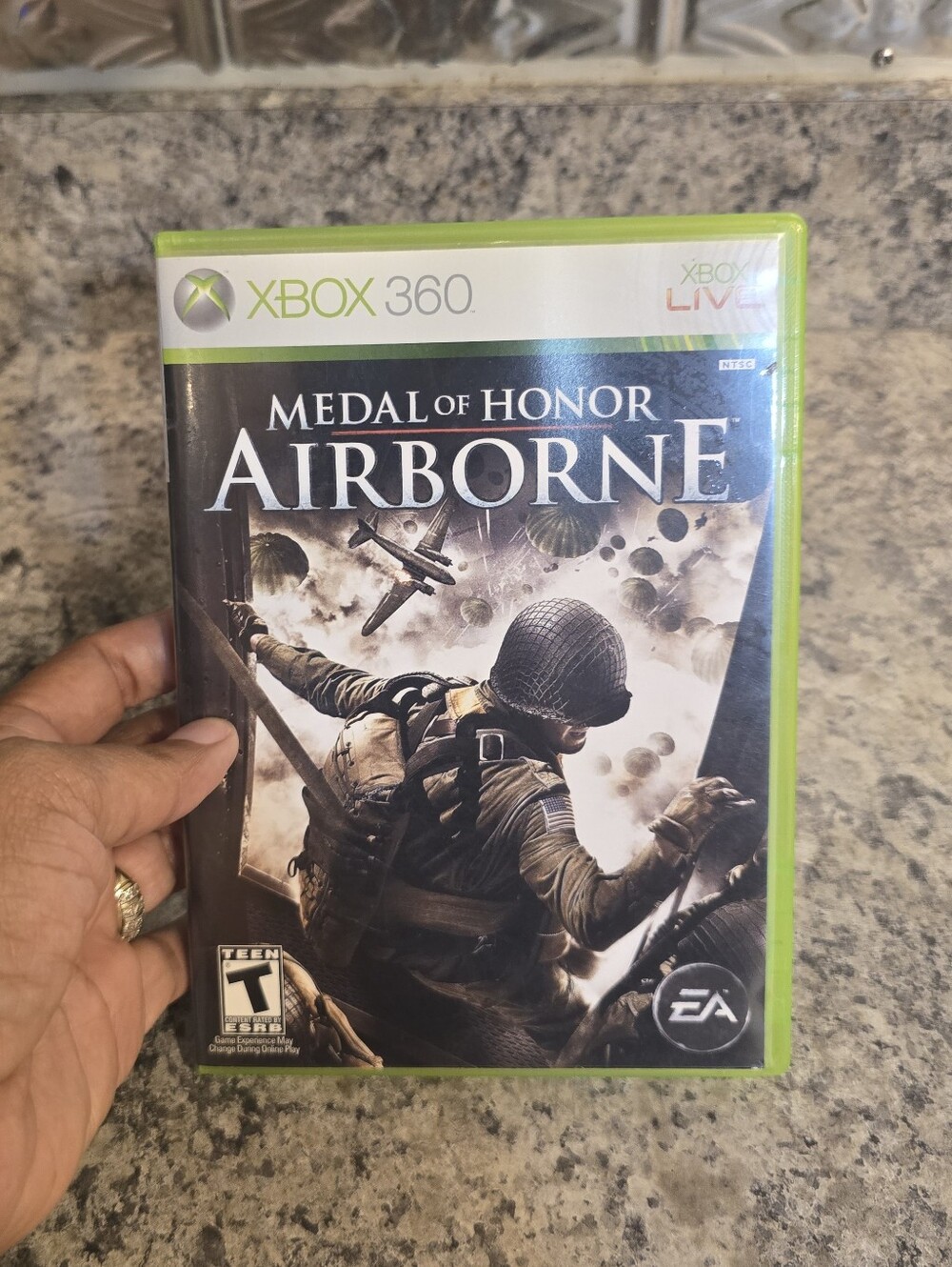 Medal of Honor Airborne (Microsoft Xbox 360) CIB Complete Tested Working